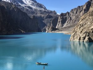 ماہرین ماحولیات نے عطاء آباد جھیل کو گلگت بلتستان میں برفباری کی اہم وجہ قرار دیدیا