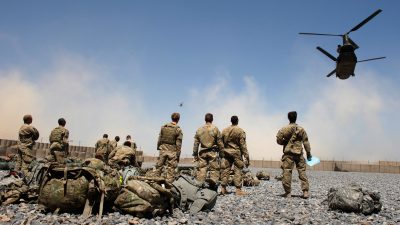 افغانستان میدانِ جنگ بن چکا، 26 صوبوں میں حکومتی فورسز اور طالبان کے درمیان لڑائی جاری