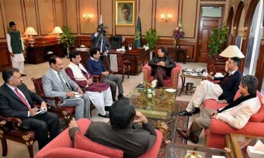 وزیراعظم سے ایم کیو ایم وفدکی ملاقات،کراچی میں پانی،بجلی کےمسائل اور مردم شماری پرگفتگو