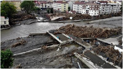 ترکی میں آگ کے بعد سیلاب سے تباہی، 55 افراد ہلاک