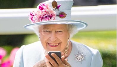 ملکہ الزبتھ اپنے ذاتی موبائل فون پر کن 2 لوگوں سے بات کرتی ہیں؟