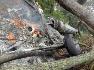 بھارتی فضائیہ کے ہیلی کاپٹر کو حادثہ، 11 ہلاکتیں، چیف آف ڈیفنس جنرل بپن شدید زخمی