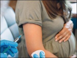 دورانِ حمل کورونا ویکسی نیشن نوزائیدہ بچوں کو بھی بچاتی ہے، تحقیق