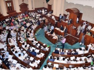 اپوزیشن کا پنجاب اسمبلی میں حکومت کے 36 ناراض ارکان کی حمایت کا دعویٰ