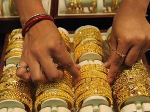 سونے کی قیمت کئی ہزار روپے کم ہوگئی