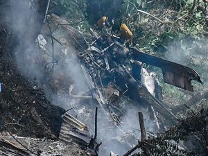 بھارتی فوج کا ہیلی کاپٹر گر کر تباہ؛ ہلاکتوں کا خدشہ